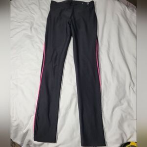 Xersion fitted leggings with pink stripe